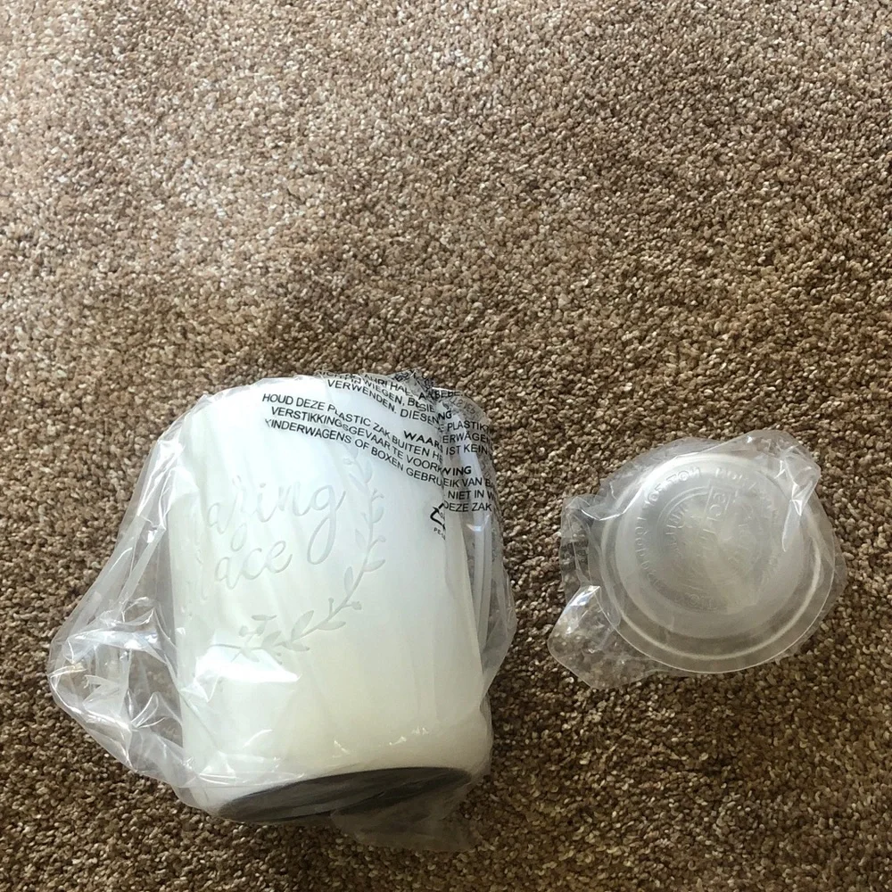 Scentsy Amazing Grace wax warmer New in Box - Picture 4 of 8